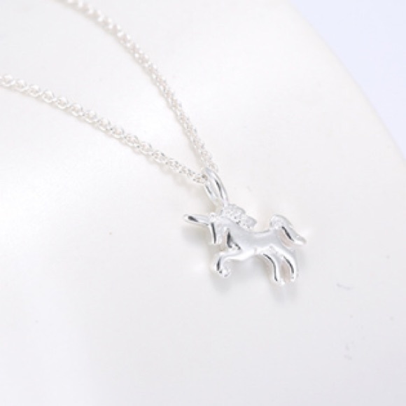 🦄925 Sterling Silver Unicorn Necklace - Picture 2 of 4